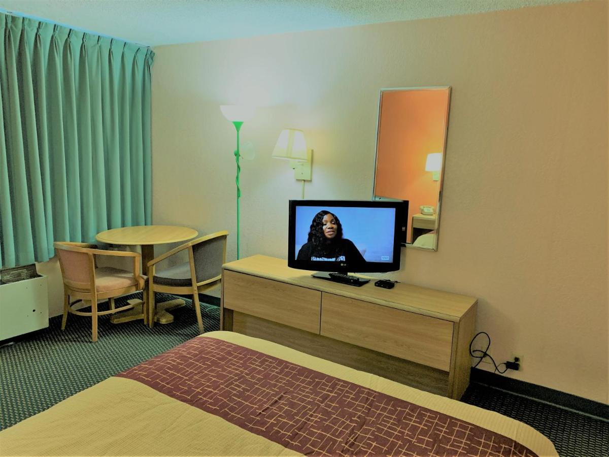 Red Carpet Inn & Suites Lima -Listing Partner Buitenkant foto