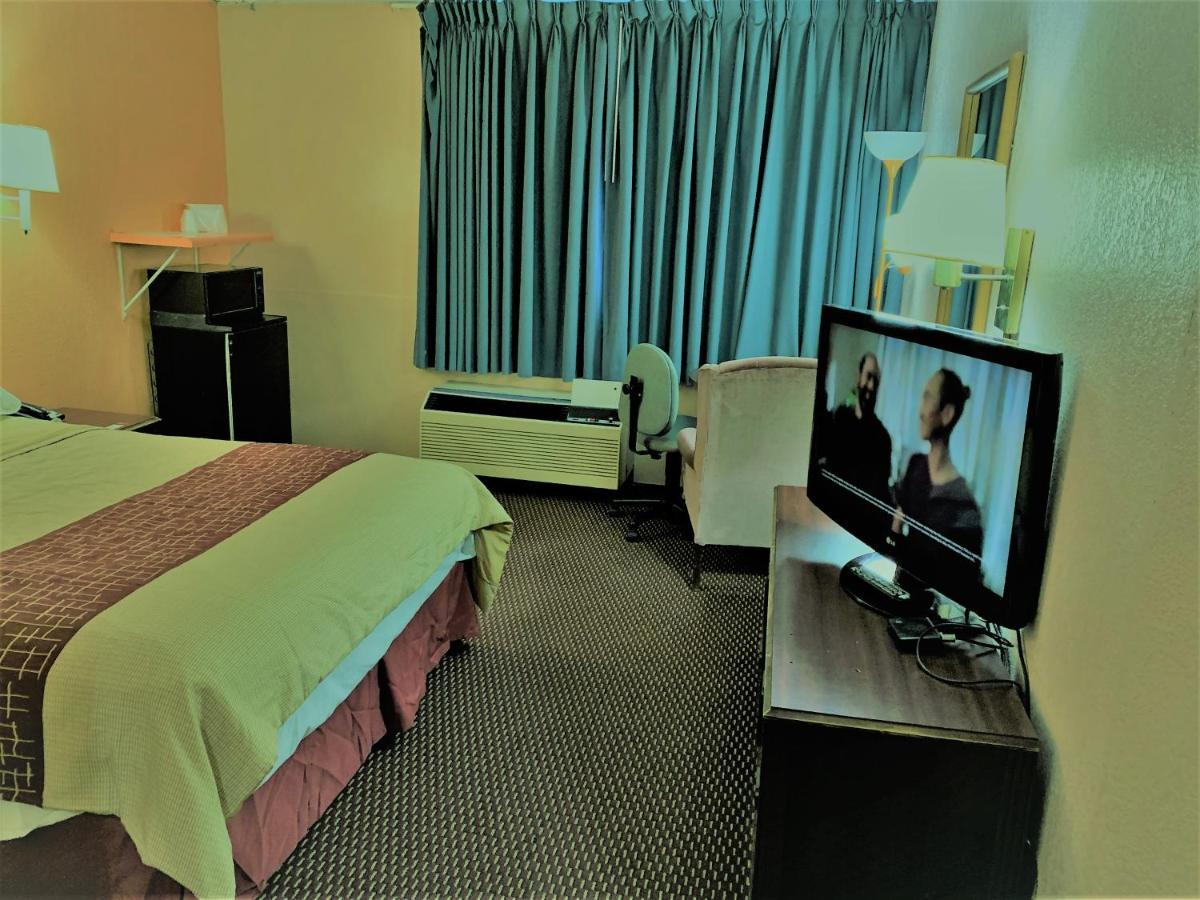 Red Carpet Inn & Suites Lima -Listing Partner Buitenkant foto