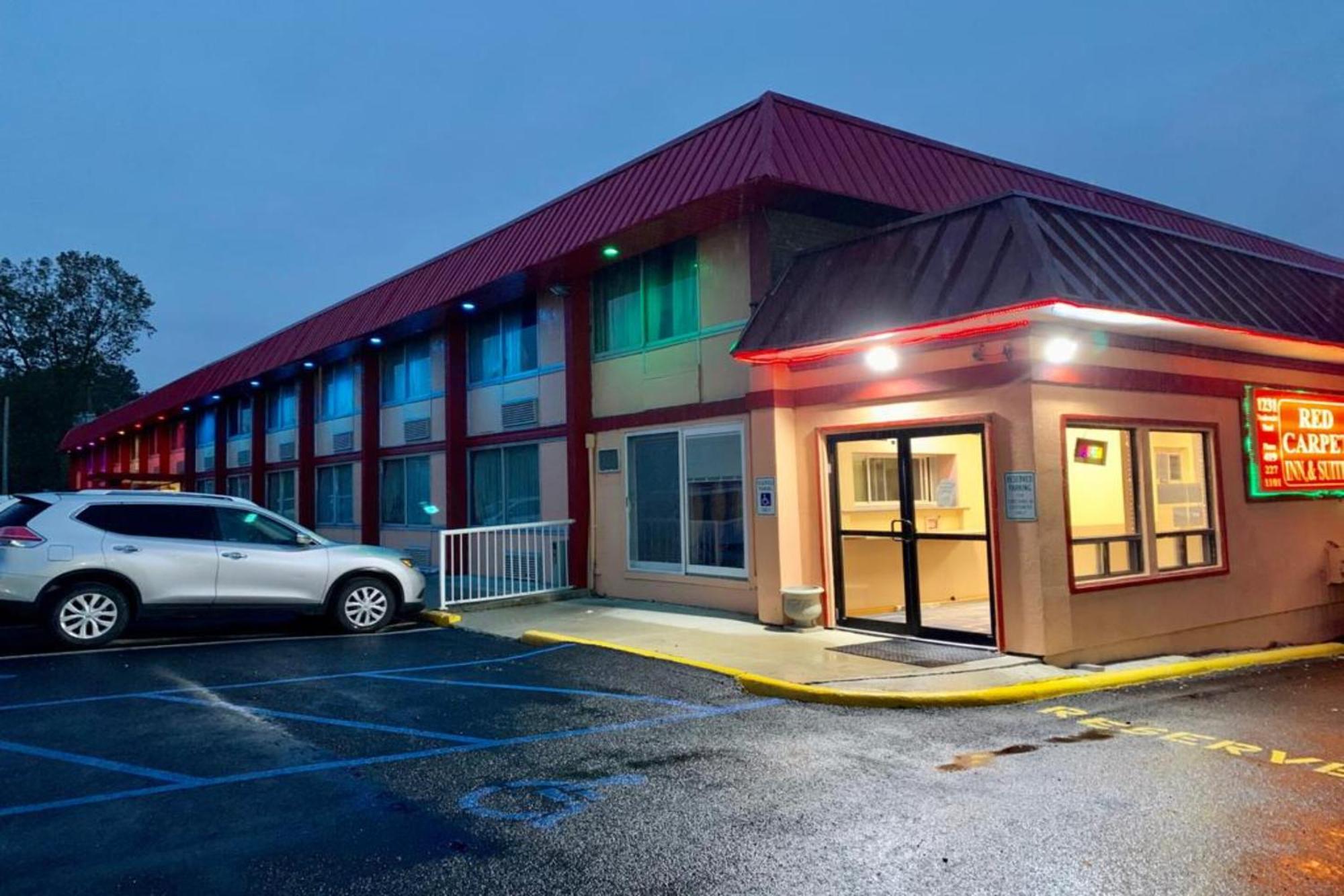 Red Carpet Inn & Suites Lima -Listing Partner Buitenkant foto