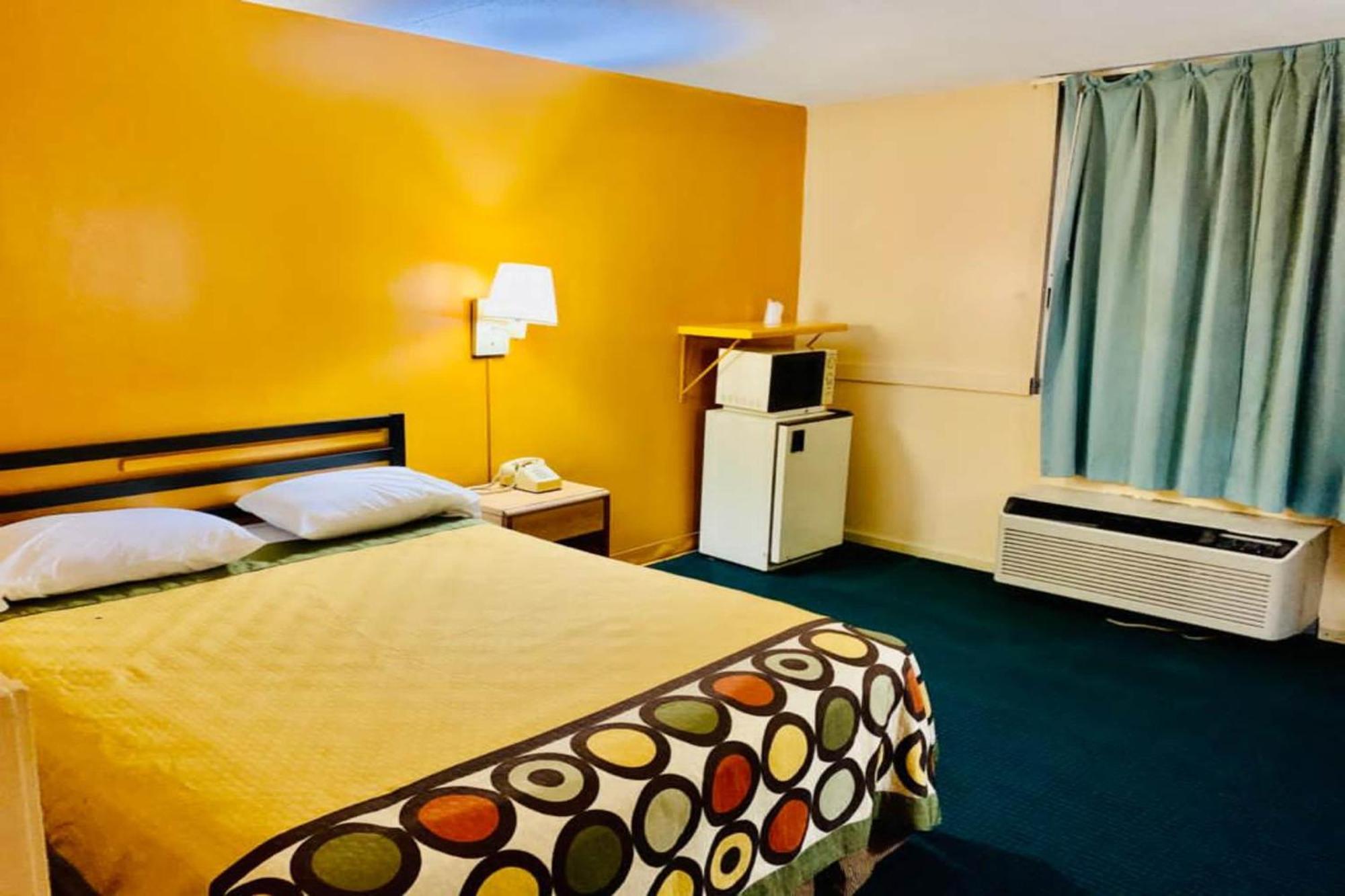 Red Carpet Inn & Suites Lima -Listing Partner Buitenkant foto