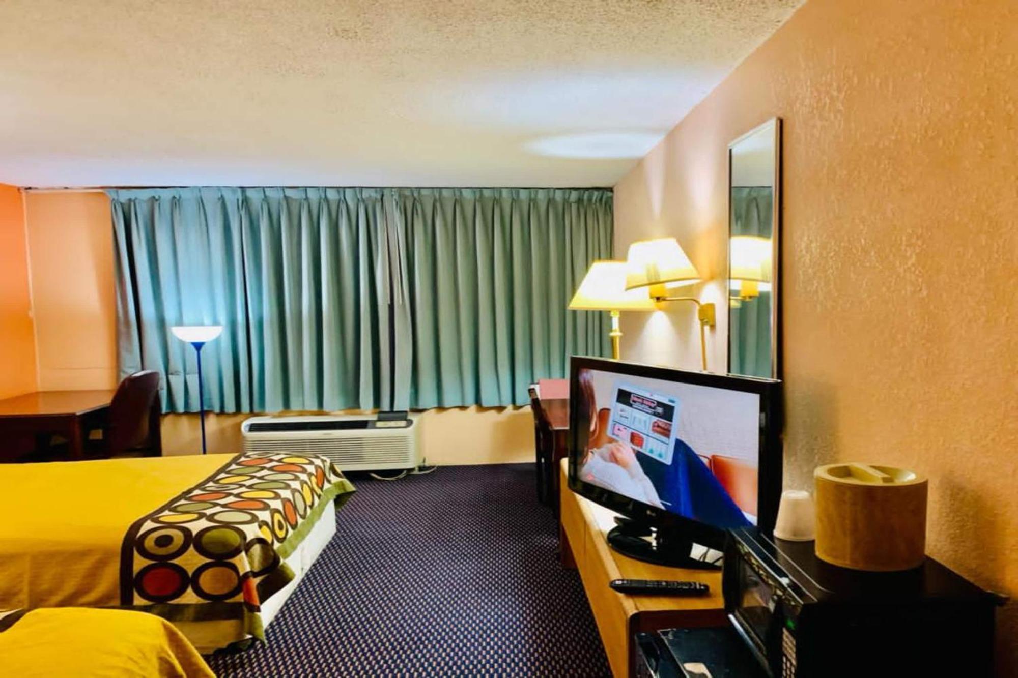 Red Carpet Inn & Suites Lima -Listing Partner Buitenkant foto