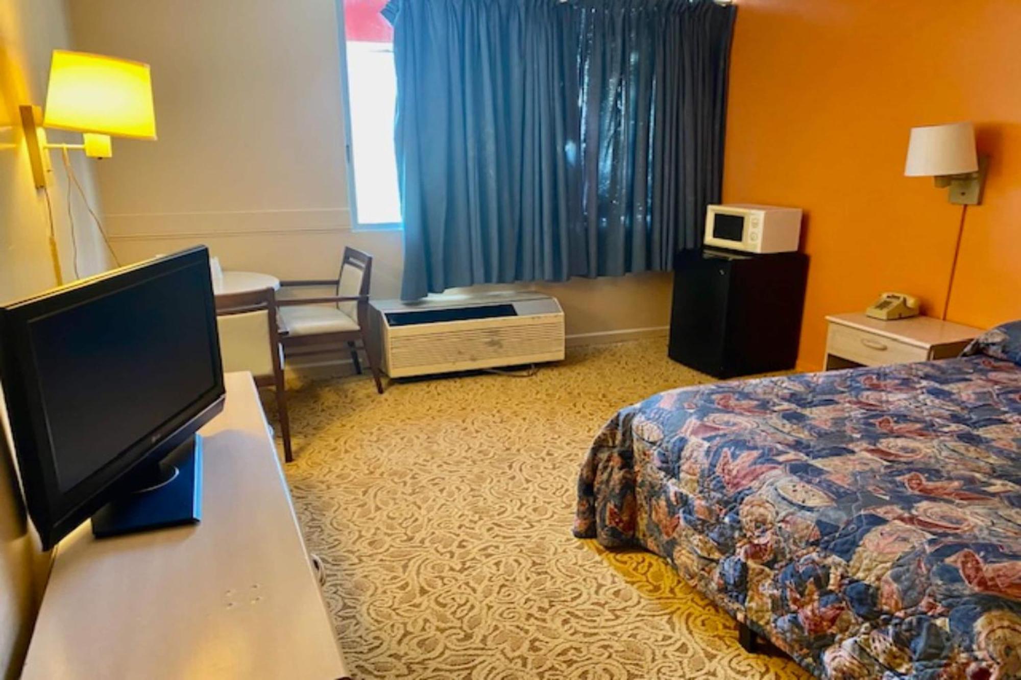 Red Carpet Inn & Suites Lima -Listing Partner Buitenkant foto