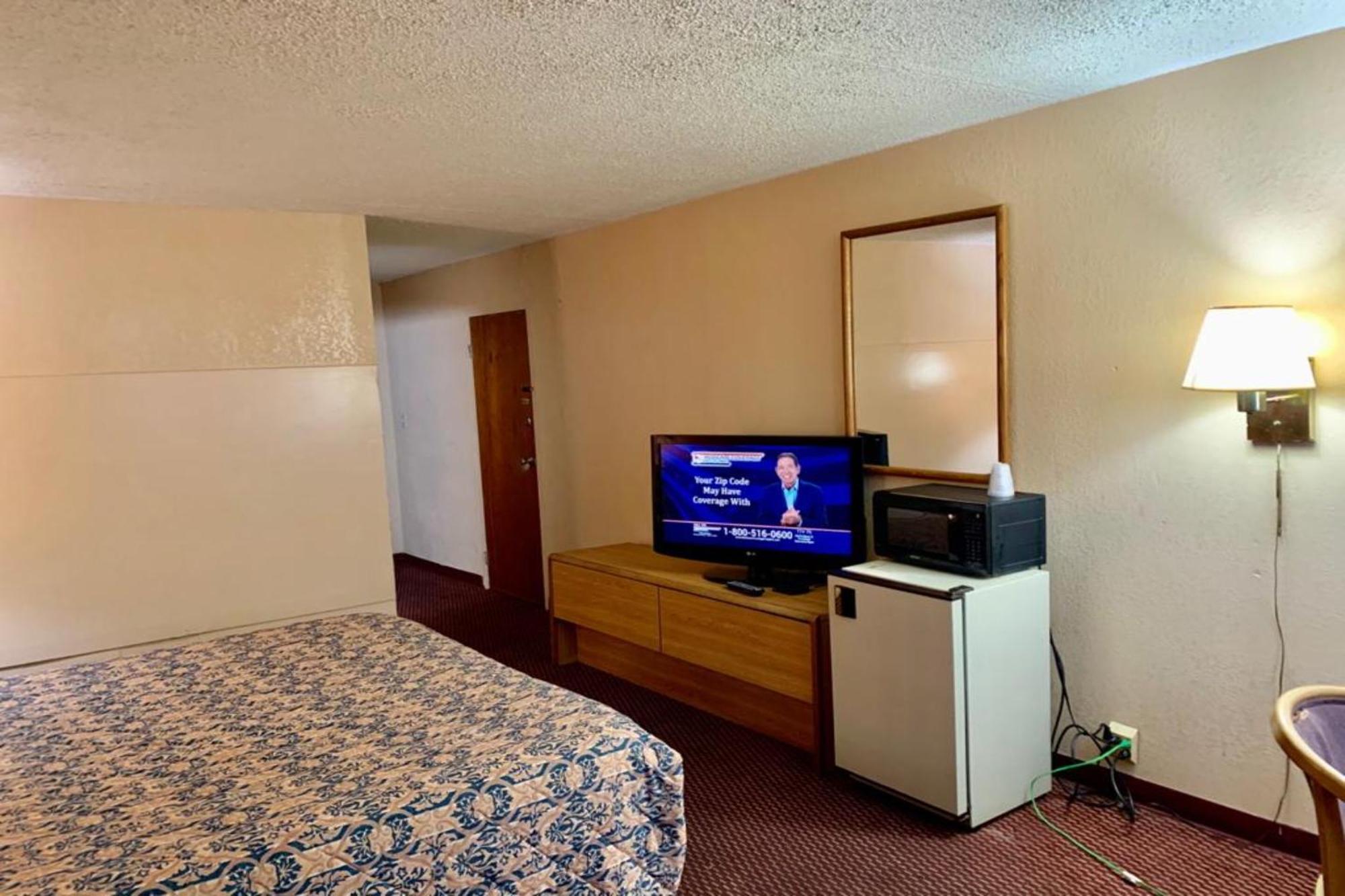 Red Carpet Inn & Suites Lima -Listing Partner Buitenkant foto
