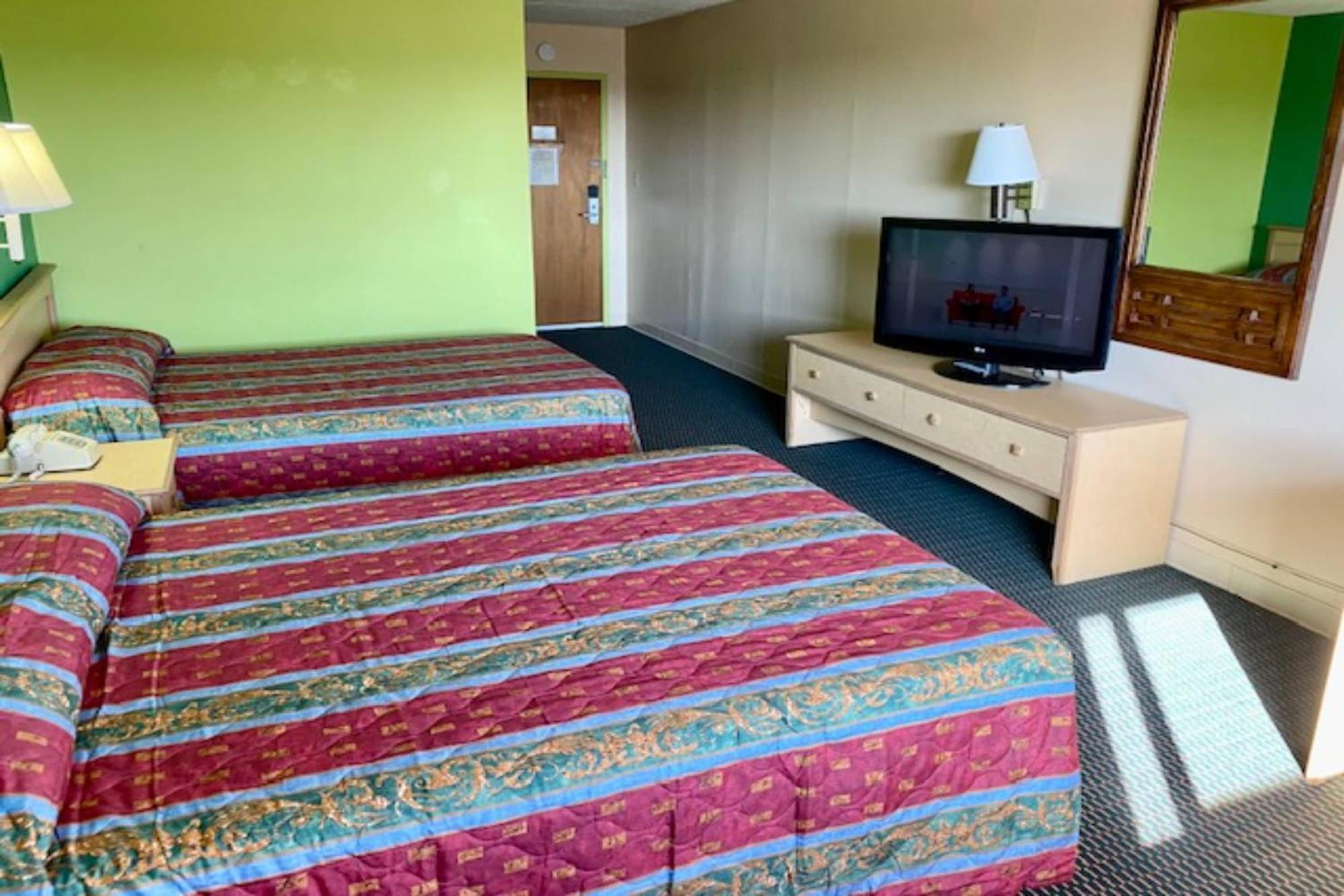 Red Carpet Inn & Suites Lima -Listing Partner Buitenkant foto