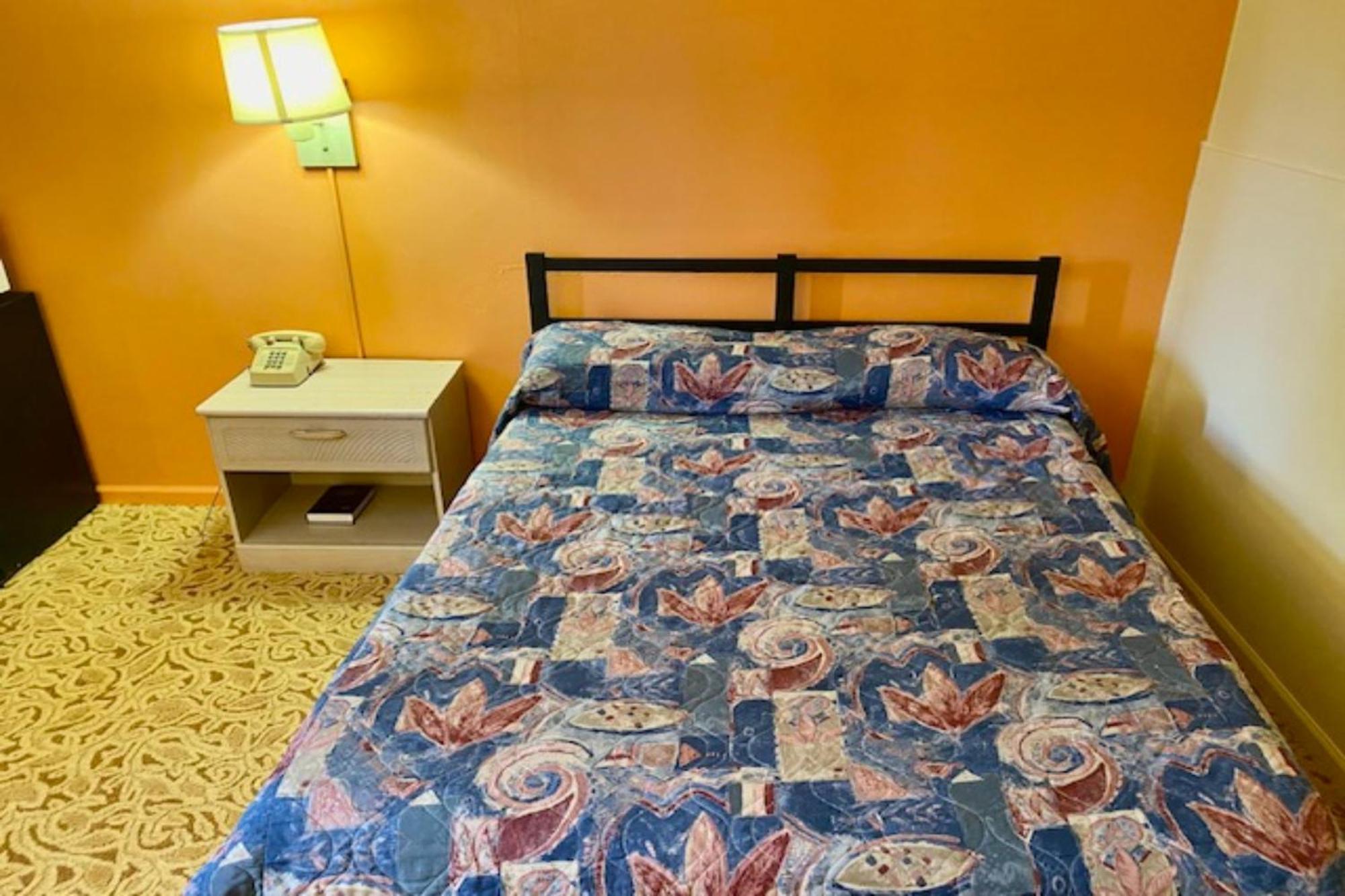 Red Carpet Inn & Suites Lima -Listing Partner Buitenkant foto