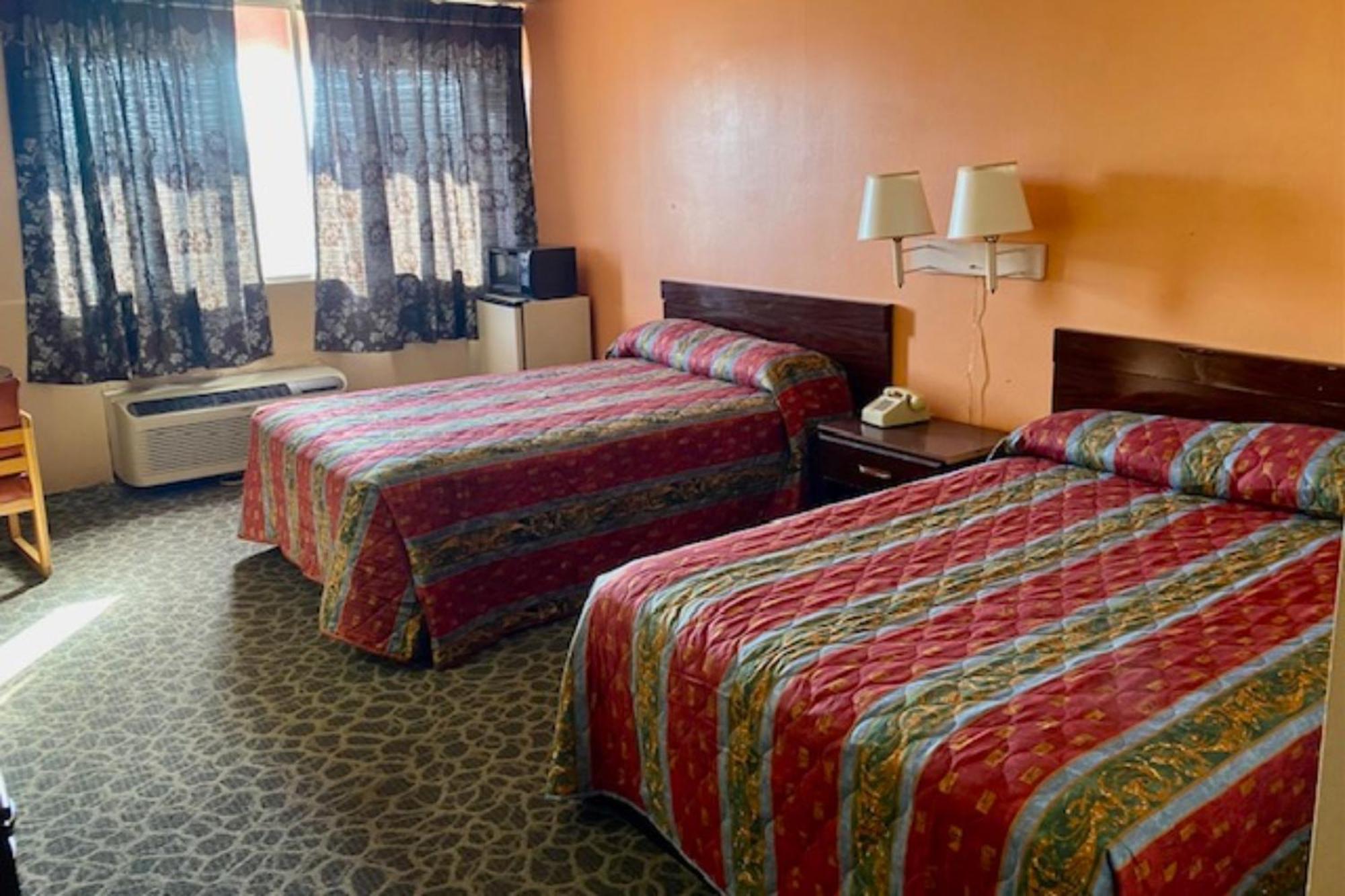 Red Carpet Inn & Suites Lima -Listing Partner Buitenkant foto