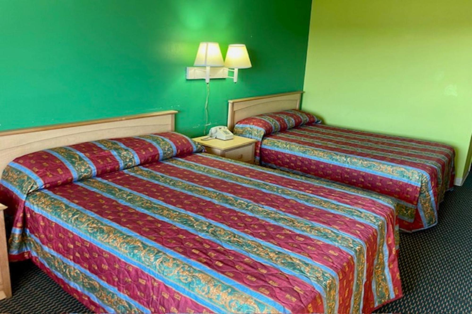 Red Carpet Inn & Suites Lima -Listing Partner Buitenkant foto
